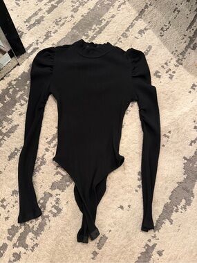 SHEIN Black Ribbed Puff-Sleeve Mock Neck Bodysuit